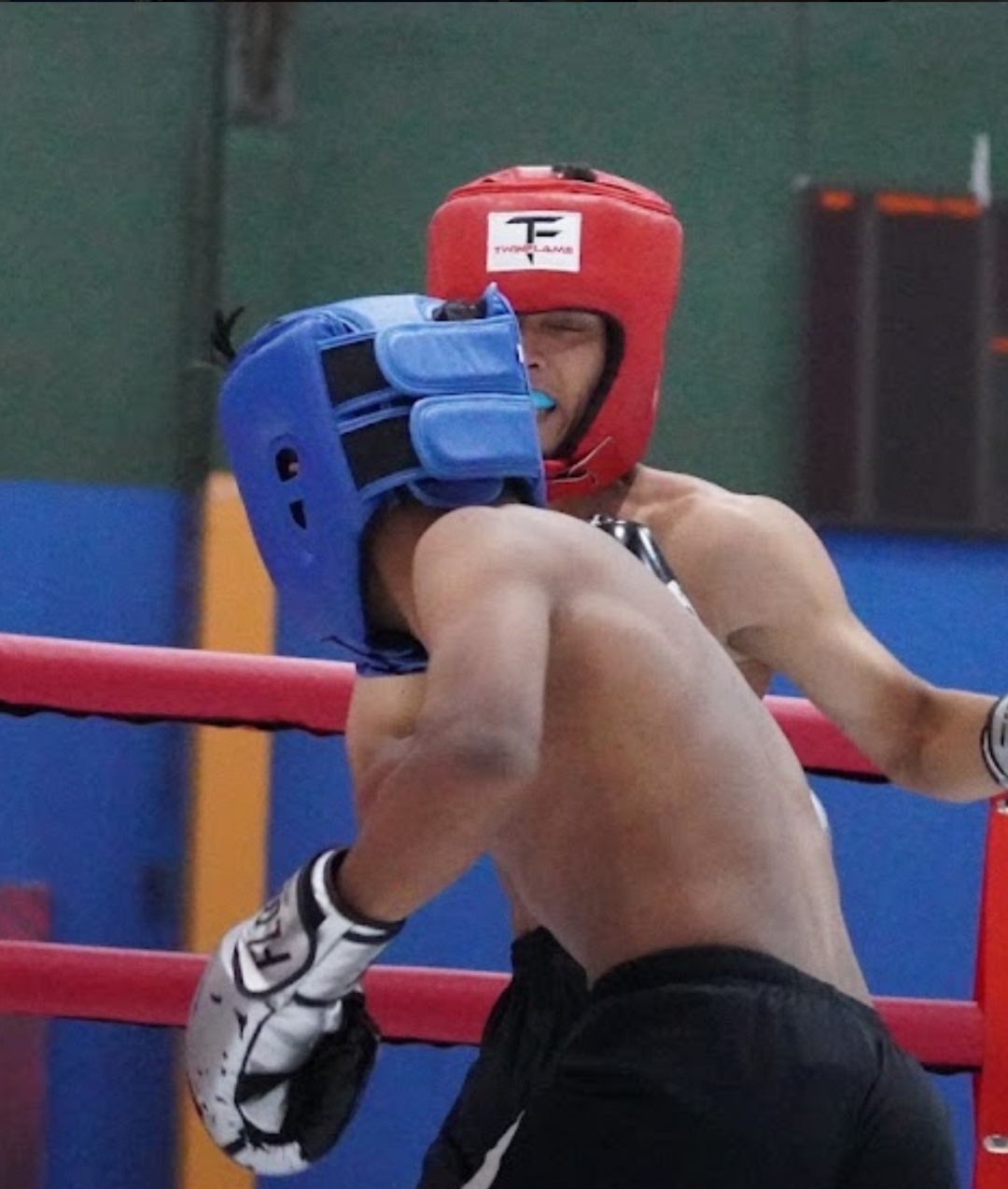 Head Guard untuk Boxing, Kickboxing, Sambo, Sanda dan Muaythai Amatir - Image 5